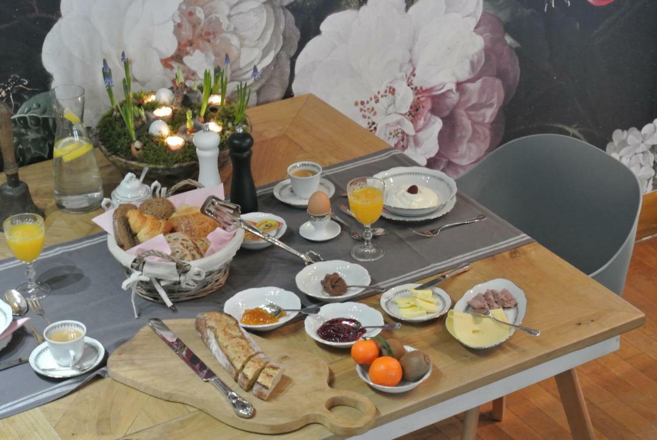 B&B Fleurie Saint-Amand-Mont-Rond Eksteriør billede