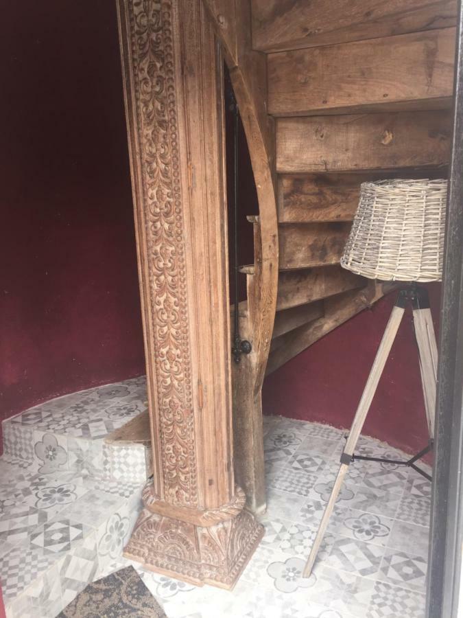 B&B Fleurie Saint-Amand-Mont-Rond Eksteriør billede