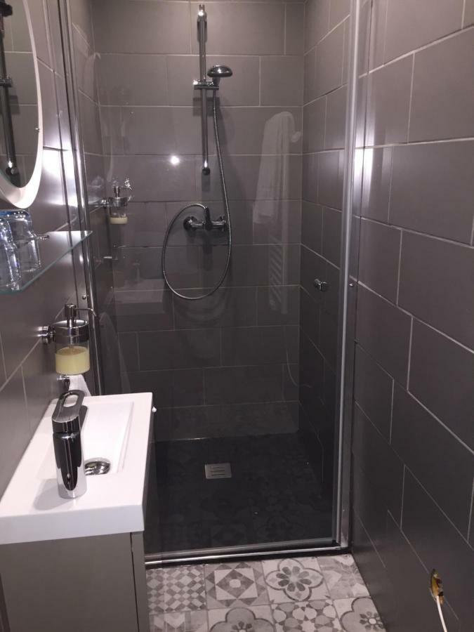 B&B Fleurie Saint-Amand-Mont-Rond Eksteriør billede