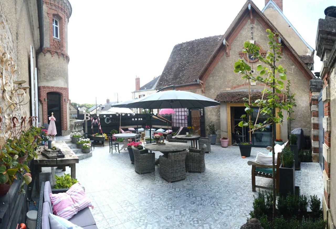 B&B Fleurie Saint-Amand-Mont-Rond Eksteriør billede